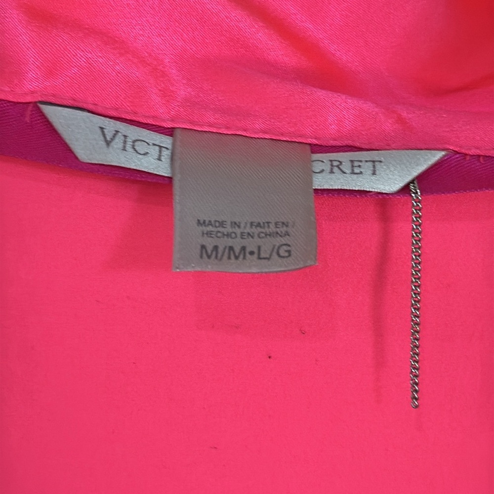 VICTORIA’S SECRET Hot Pink Robe With Pockets - Picture 7 of 12